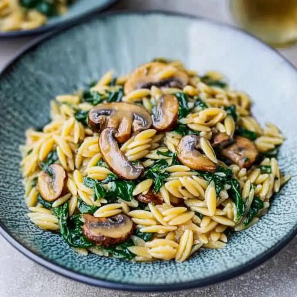 Easy Orzo Pasta with Mushrooms and Spinach